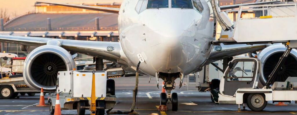 Assistance_en_piste_refoulement_avion_avec_barre