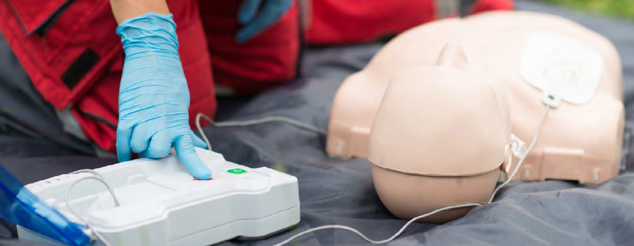 defibrillateur_automatise_externe_-_initial