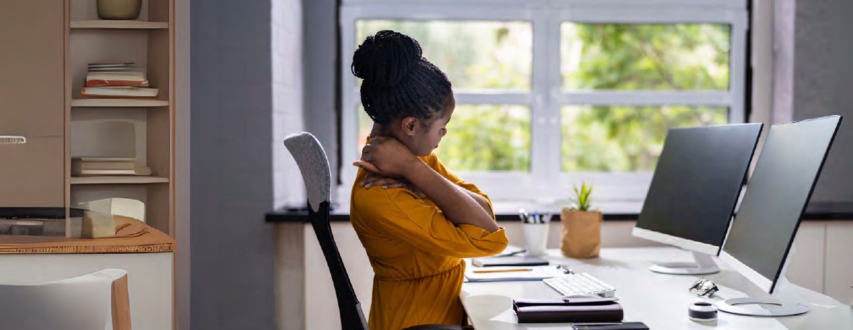 gestes_et_postures_employe_de_bureau_-_ecran